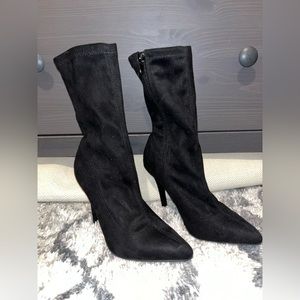 Black pointed toe heels